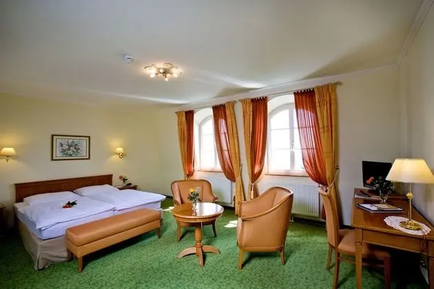 Standard Tek Büyük veya İki Ayrı Yataklı Oda