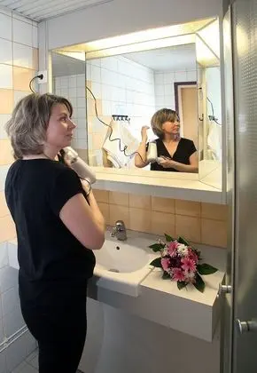Üç Kişilik Oda