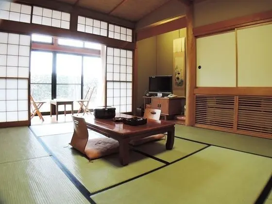 Traditional Dört Kişilik Oda, Ortak Banyo (Japanese Style Room, Private Toilet)