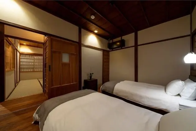 Traditional Ev (Private Vacation)