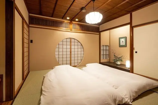 Traditional Ev (Private Vacation)