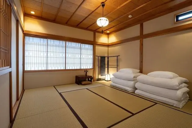 Traditional Ev (Private Vacation)