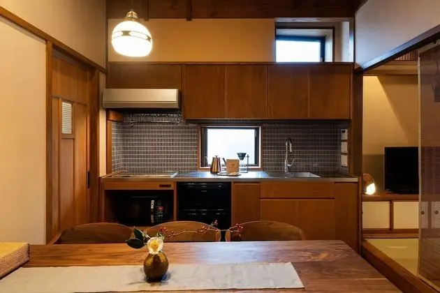 Traditional Ev (Private Vacation)