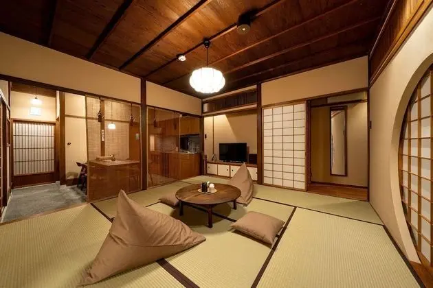 Traditional Ev (Private Vacation)