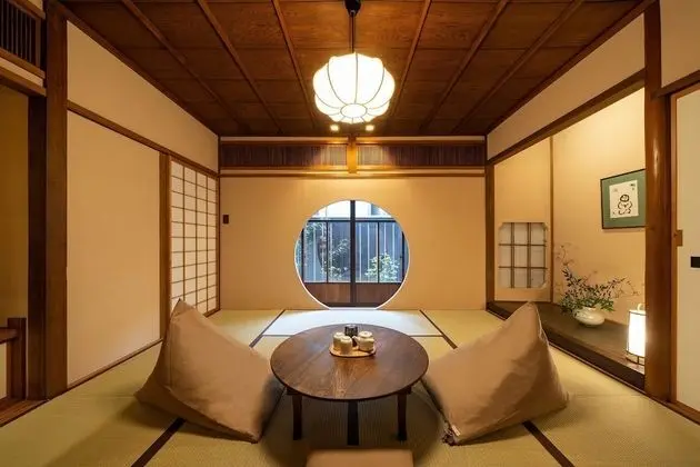 Traditional Ev (Private Vacation)