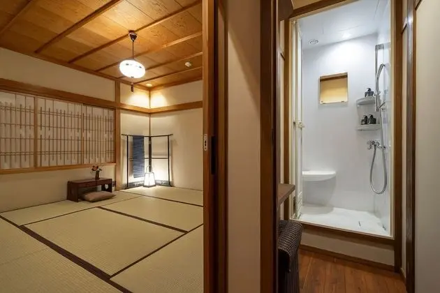 Traditional Ev (Private Vacation)