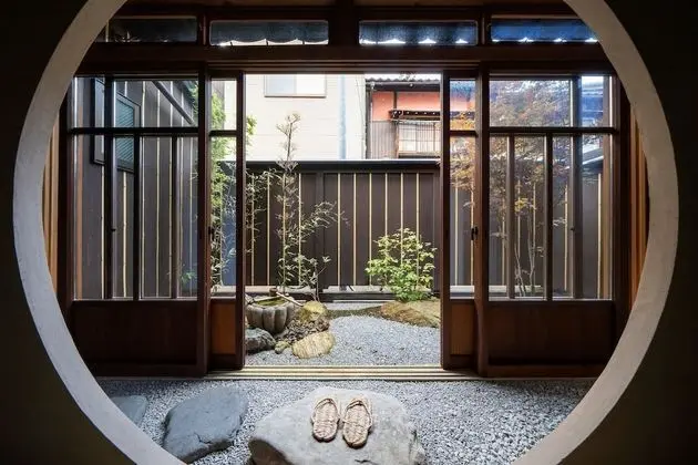 Traditional Ev (Private Vacation)