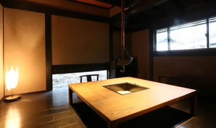 Ev (Ariake, 1 Japanese futon available)