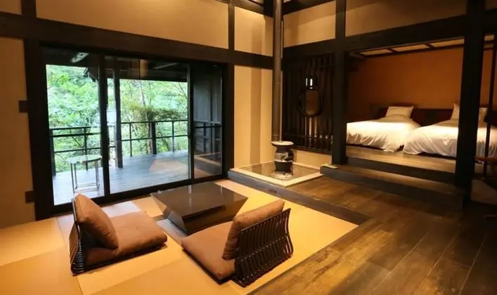 Ev (Ariake, 1 Japanese futon available)