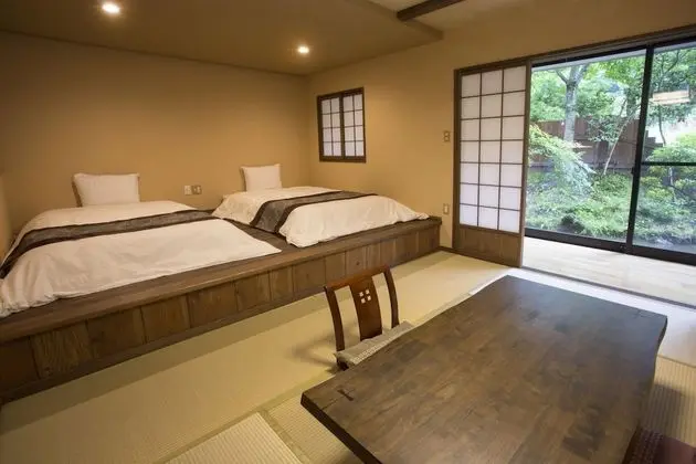 Traditional Oda, Sigara İçilmez (Japanese Western-style, For 4 Guests)