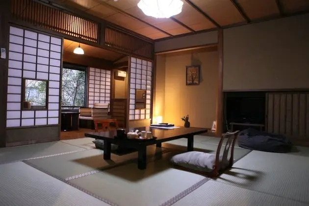 Traditional Oda, Ortak Banyo (Japanese Style, Main Bulilding)