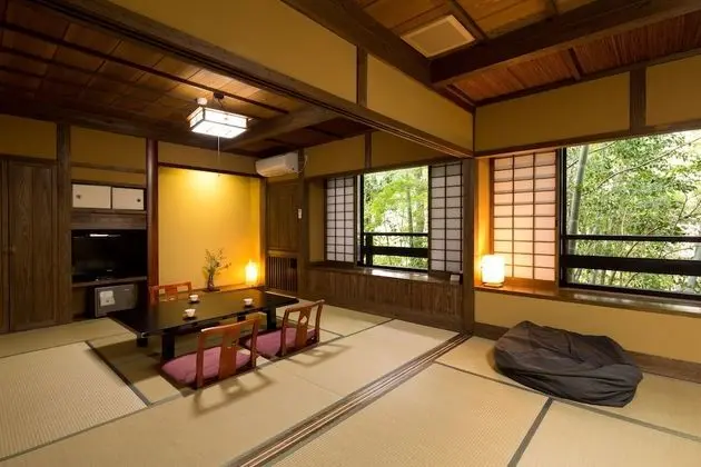 Traditional Oda, Ortak Banyo (Japanese Style, South Building)