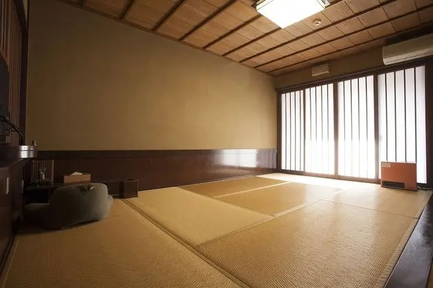 Traditional Oda (Japanese Style)
