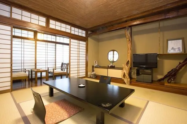 Traditional Oda