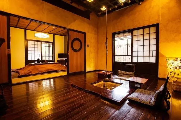 Ev (Japanese Style, Annex)