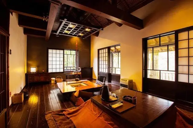 Ev (Japanese Style, Annex)