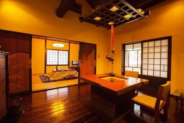 Ev (Japanese Style, Annex)