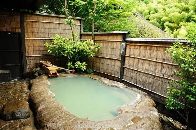 Ev (Japanese Style, Annex)