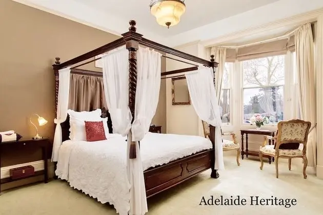 Deluxe Oda (Adelaide )