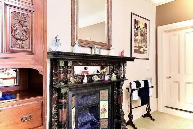 Deluxe Oda (Adelaide )