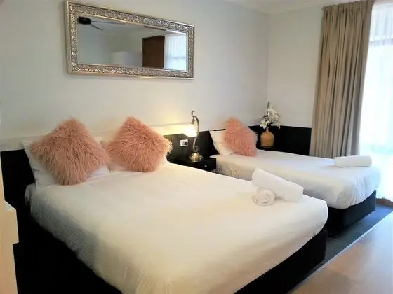 Standard Oda, Sigara İçilmez (TWIN ROOM)