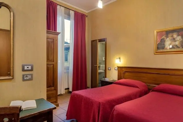 Standard Tek Büyük veya İki Ayrı Yataklı Oda, Sigara İçilmez