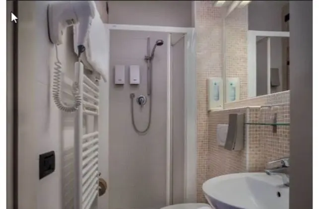 Standard Tek Büyük veya İki Ayrı Yataklı Oda, Sigara İçilmez