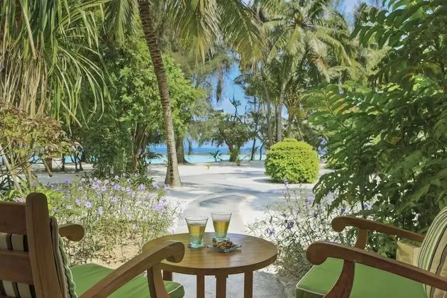 Deluxe Bungalov, Denize Sıfır