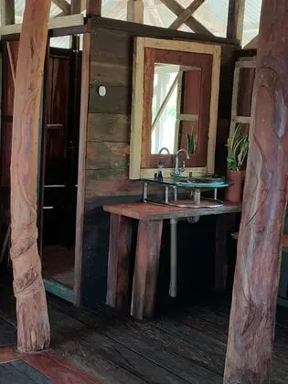 Süit, Balkon, Göl Manzaralı (Flotante)