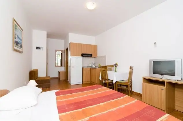 Standard Studio with Terrace A5