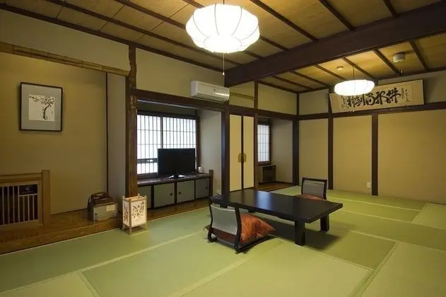 Superior Dört Kişilik Oda, Ortak Banyo (Japanese Style)