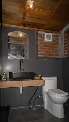 Tek Büyük veya İki Ayrı Yataklı Oda, Bahçe Manzaralı