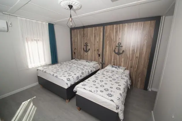 Standart Üç Kişilik Oda, Deniz Manzaralı