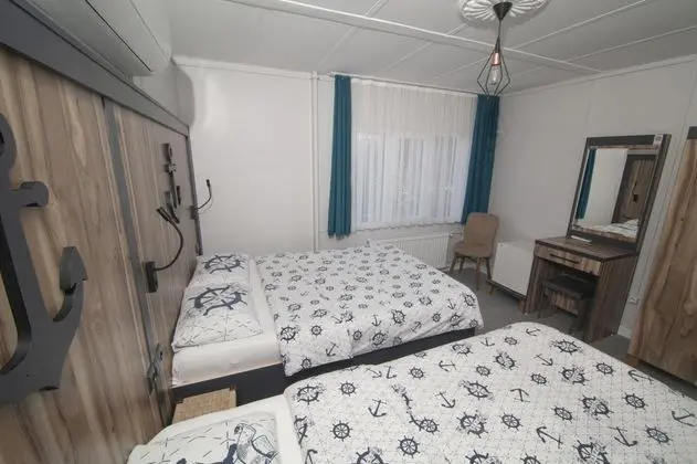 Standart Üç Kişilik Oda, Deniz Manzaralı