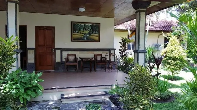 Deluxe Garden