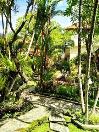 Deluxe Garden