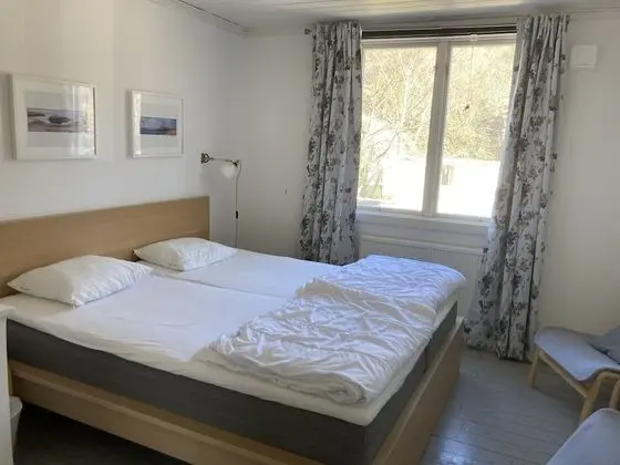 Tek Büyük Yataklı Oda, Ortak Banyo