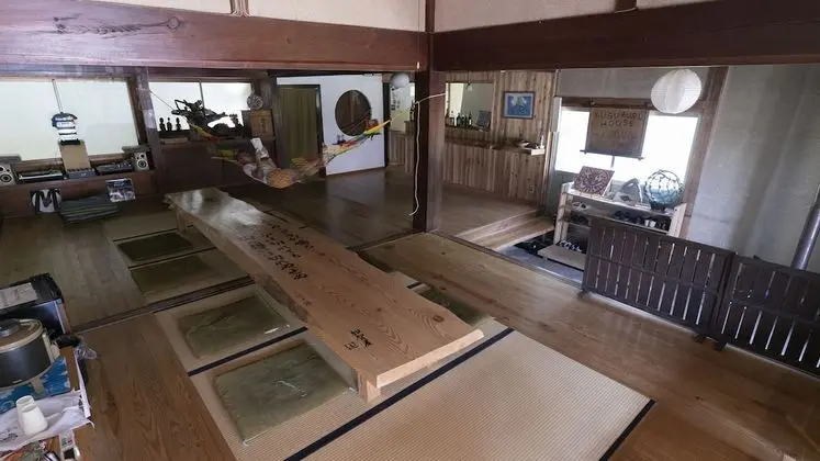 Ortak Ranzalı Oda, Sadece kadınlar için