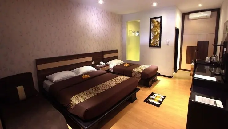 Superior Üç Kişilik Oda (with double bed)