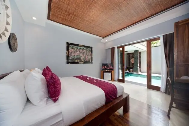 Villa, 6 Yatak Odası, Kişiye Özel Havuzlu