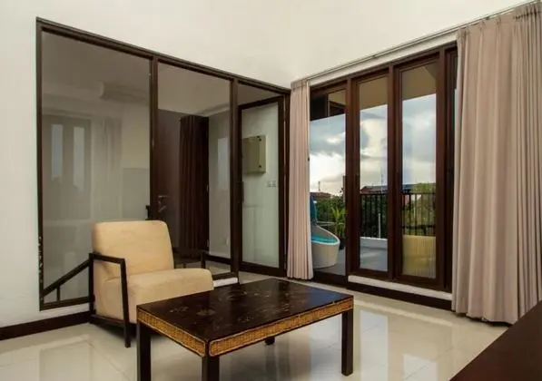 Three-Bedroom House With Garden View