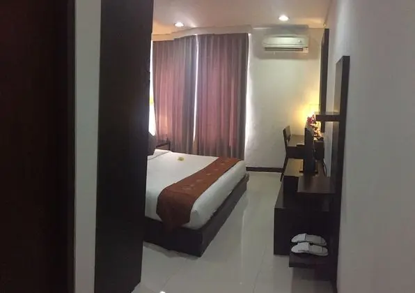 Three-Bedroom House with Private Pool