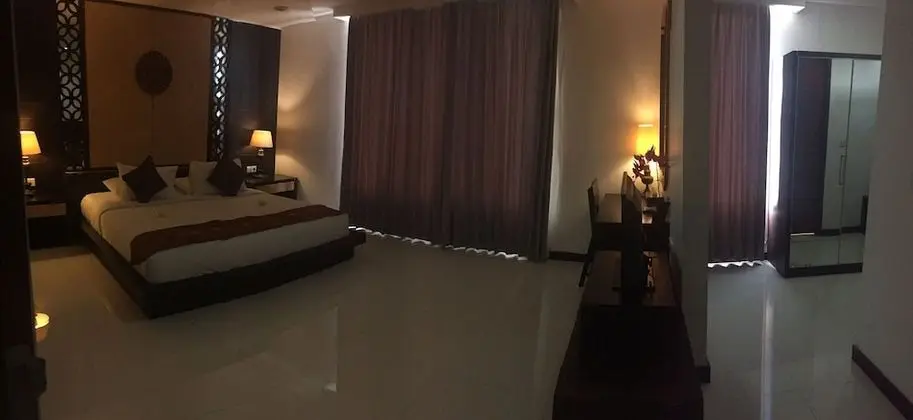 Three-Bedroom House with Private Pool