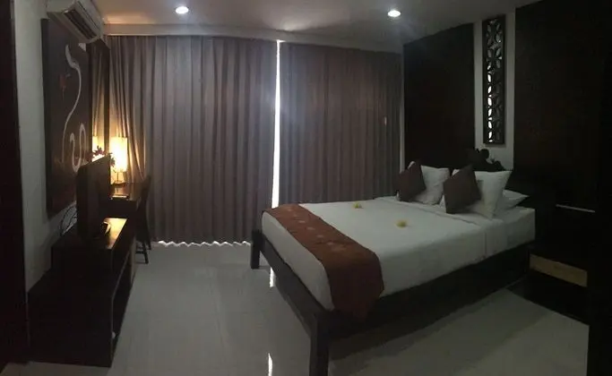 Three-Bedroom House with Private Pool