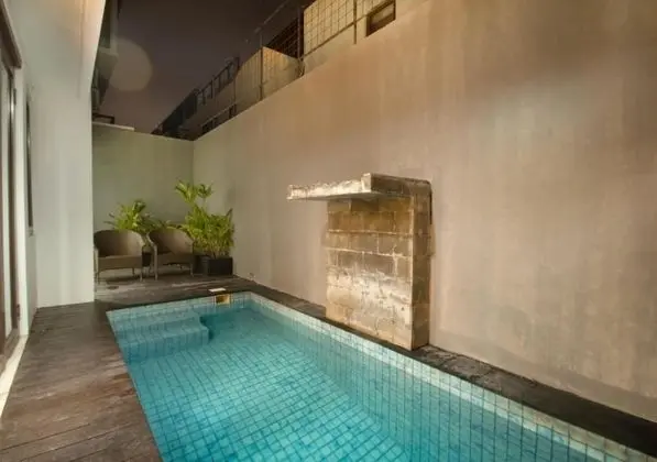 Three-Bedroom House with Private Pool