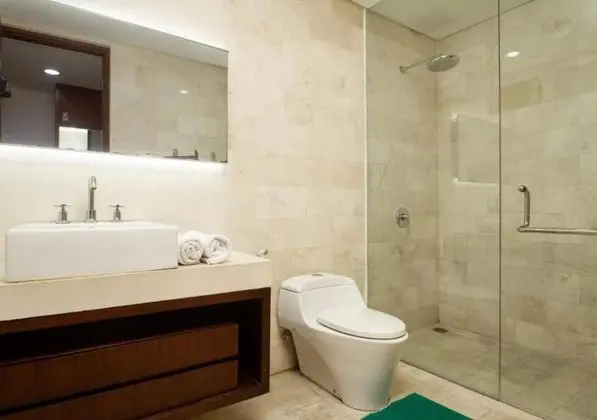 Three-Bedroom House with Private Pool