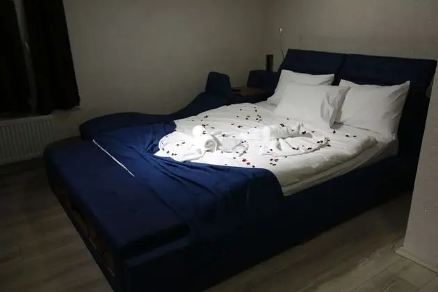 Standard Tek Büyük Yataklı Oda