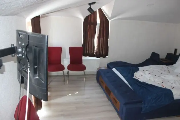 Standard Tek Büyük Yataklı Oda