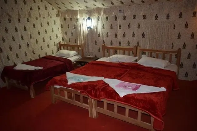 Deluxe Çadır, 1 En Büyük (King) Boy Yatak