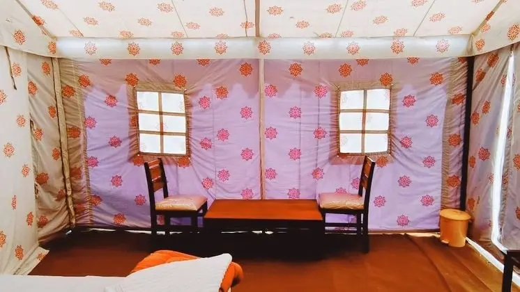 Deluxe Çadır, 1 En Büyük (King) Boy Yatak